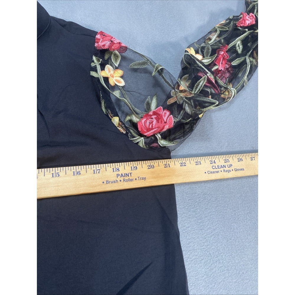 Emery Rose Womens Large Black Sheer Floral Sleeve Top Boho Whimsigoth NWT - Picture 5 of 7